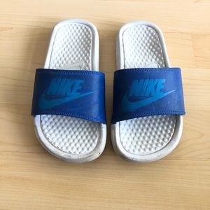 Kids Nike Slides 1Y